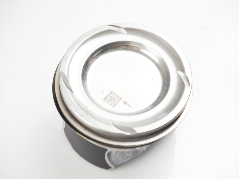 Upgrade your Mercedes engine with this reliable single piston for M274 Turbo models. OEM 2740302417 and 2740301517