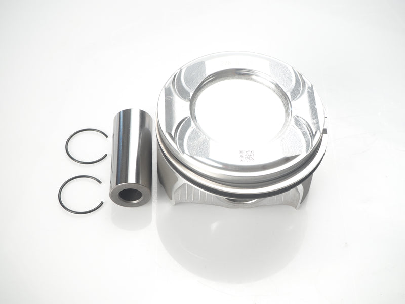 Mercedes Benz piston with rings for M278 4.7L V8 Turbo, compatible with 2011-2020. OEM Number: 278030231764